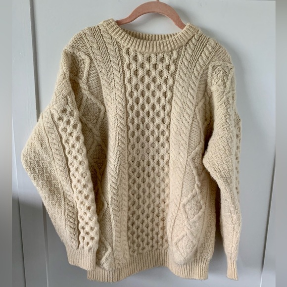 Aran Sweater Market Sweaters - EUC CABLE KNIT 100% WOOL IRELAND CREW NECK SWEATER, NATURAL WHITE